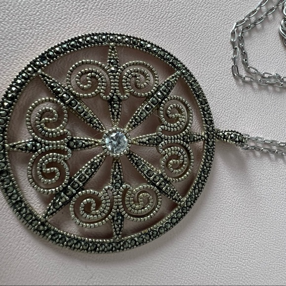 Necklace - Picture 4 of 6